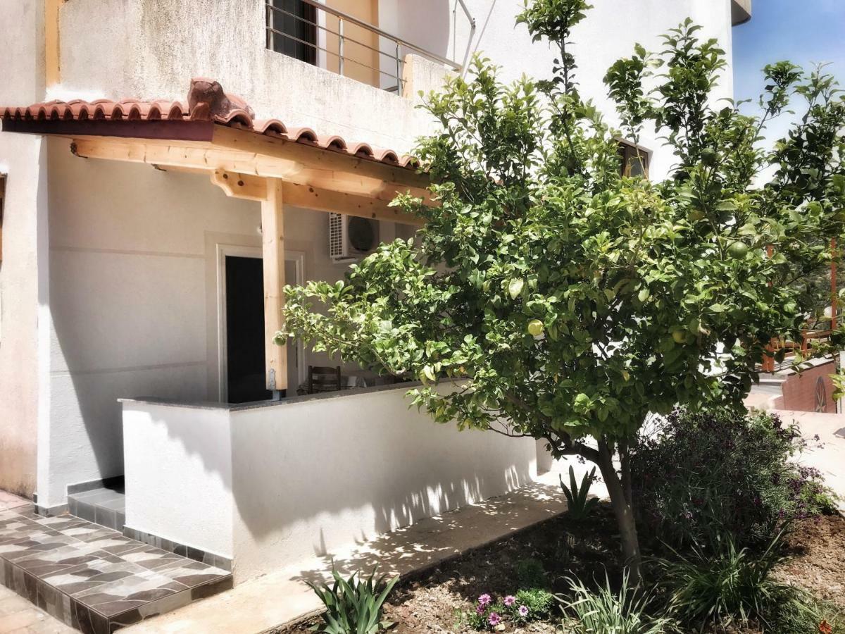 Prive Hotel And Apartment Ksamil Exterior photo